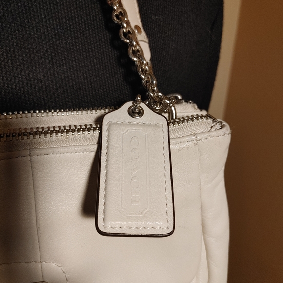 Coach Vintage Leather Purse - Picture 2 of 9
